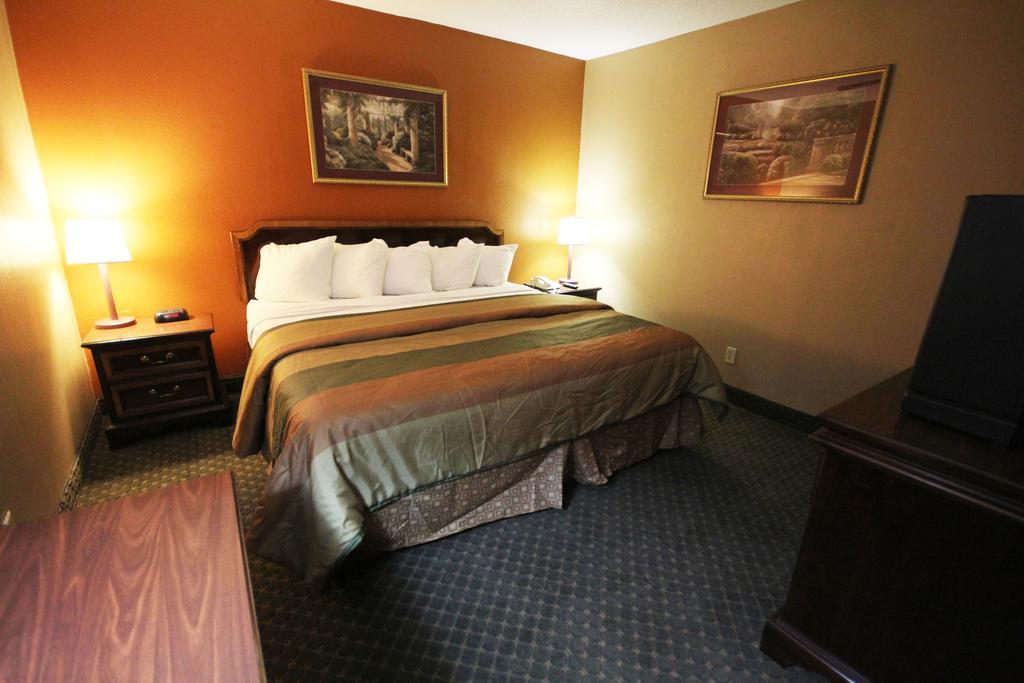 Rodeway Inn & Suites Nashville Exteriér fotografie